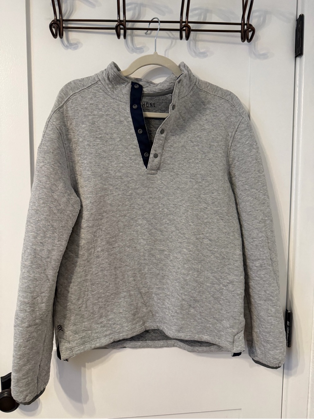 RHONE Heather Gray Pullover Quarter-Snap Sweater with Navy Trim